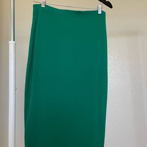 Vince Camuto Silhouette tight body skirt